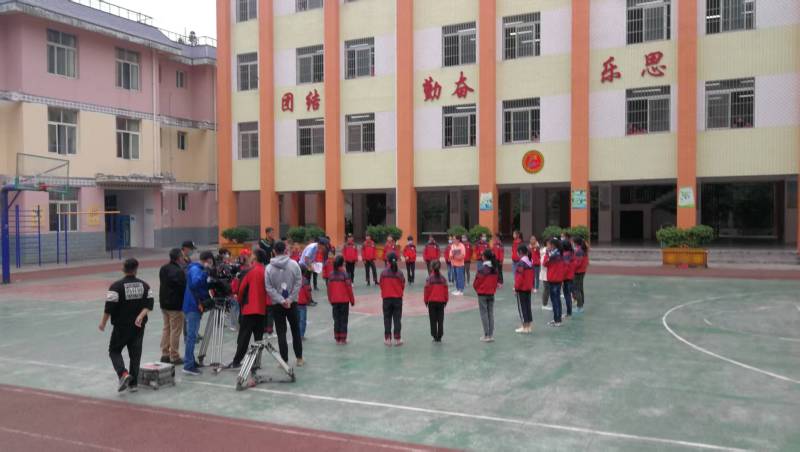 电商产品视频拍摄：奏响创意与视觉的交响曲